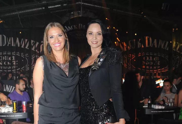 Dana Rogoz, chic intr-o tinuta casual 