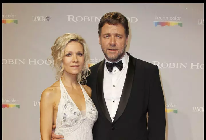 Cosmina Pasarin, Aylin Cadir si Sanziana Negru, la plimbare cu bicicleta