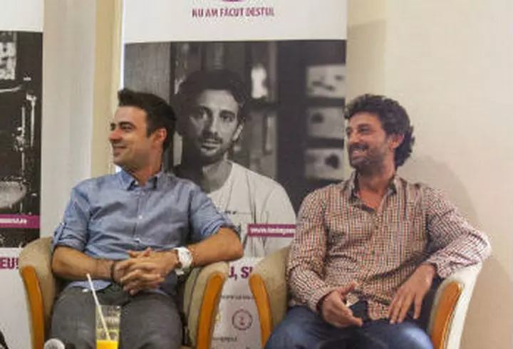 Cosmina Pasarin, Aylin Cadir si Sanziana Negru, la plimbare cu bicicleta