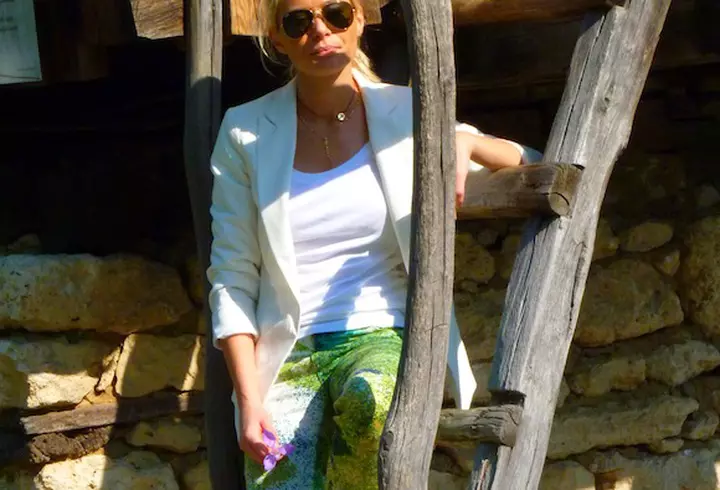 Cosmina Pasarin, Aylin Cadir si Sanziana Negru, la plimbare cu bicicleta