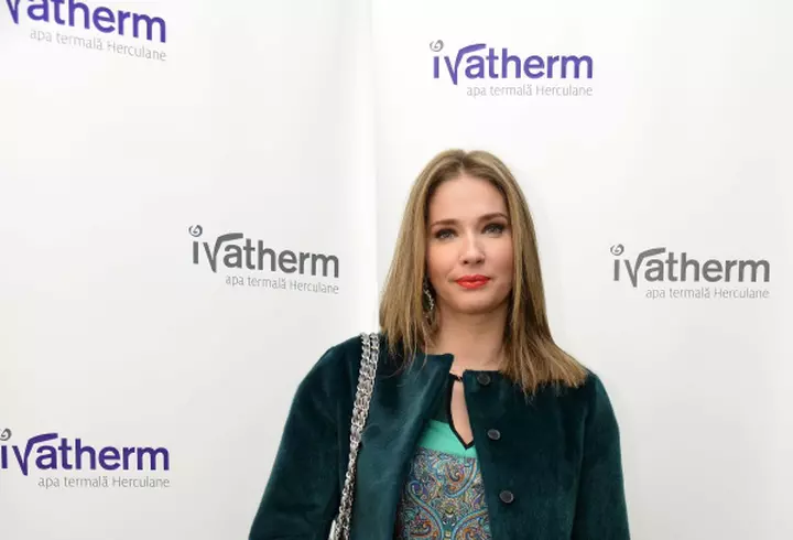 Vedete la aniversarea unui magazin de lux