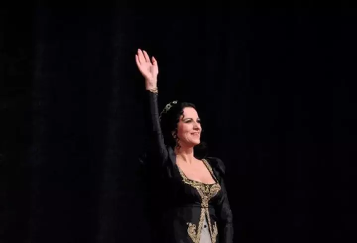 Vedetele pasionate de moda s-au reunit la lansarea unui nou magazin