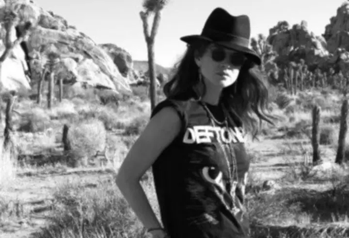 Vedete la aniversarea unui magazin de lux