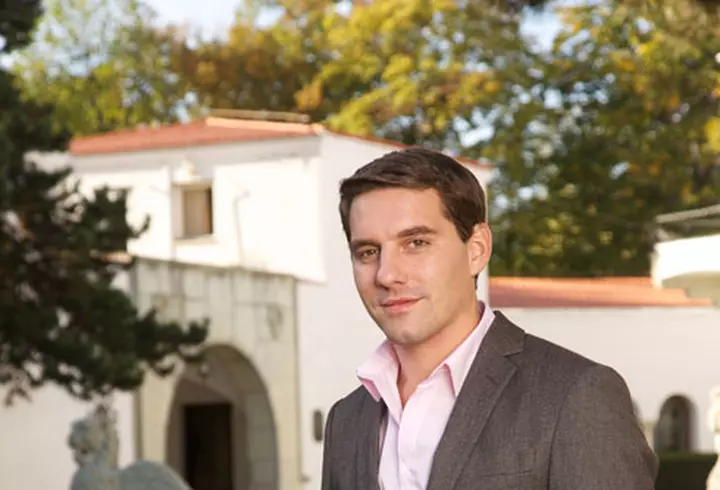 ANDREEA BERECLEANU, muză pentru designerul ADRIAN OIANU