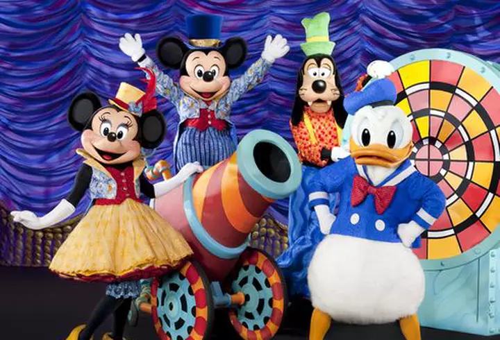 Dita von Teese debuteaza in muzica