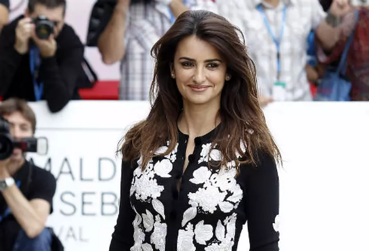 Madalina Ghenea va prezenta Festivalul de film italian "Los Angeles Italia"