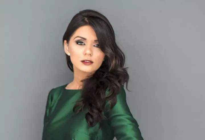 ANDREEA BERECLEANU, muză pentru designerul ADRIAN OIANU