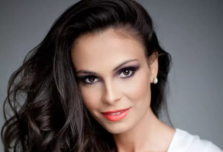 Sfaturi pentru o siluetă de vedetă de la Carmen Brumă şi Luminiţa Nicolescu   