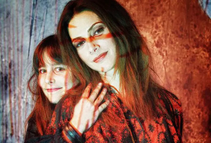 Moda 2013: Fustă maxi şi maiou, combinaţia verii