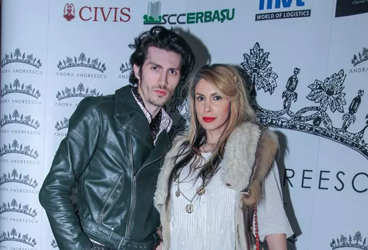 Laura Cosoi a lansat o carte de bucate - FOTO