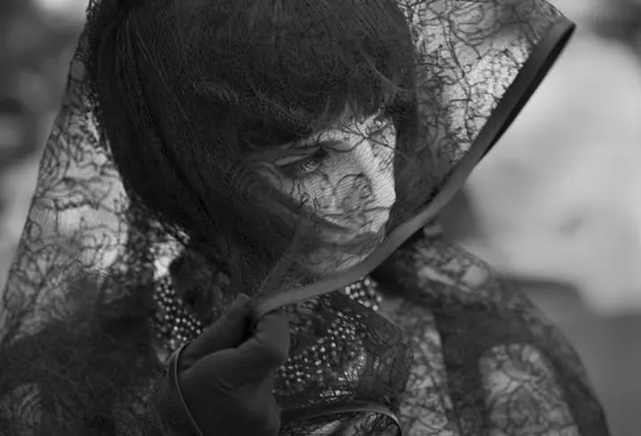 Crina Semciuc este muza lui Horaţiu Mălăele în Funeralii Fericite