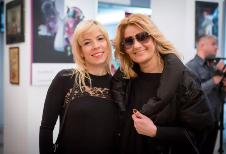 Laura Cosoi a lansat o carte de bucate - FOTO