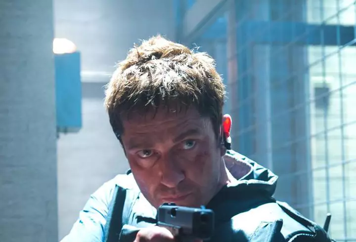 Crina Semciuc este muza lui Horaţiu Mălăele în Funeralii Fericite