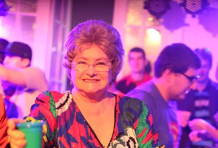 Crina Semciuc este muza lui Horaţiu Mălăele în Funeralii Fericite