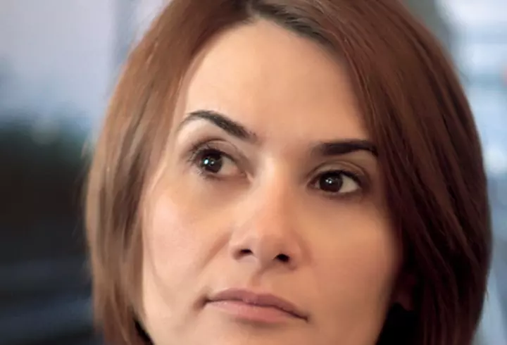 ANDREEA BERECLEANU, muză pentru designerul ADRIAN OIANU