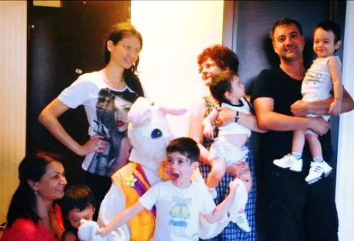 SMILEY se distrează cu fanii de pe Facebook