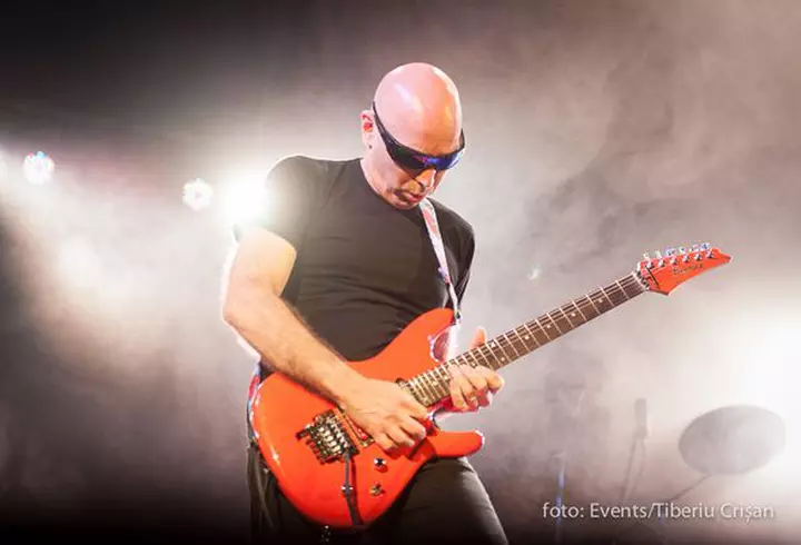 Jennifer Lopez şi Casper Smart, împreună pe scenă