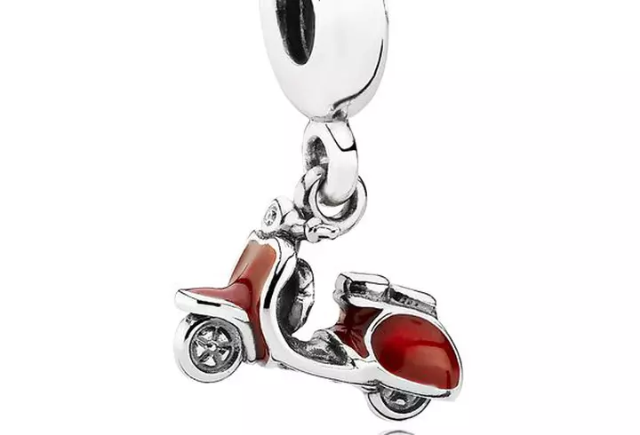 Bijuteriile preferate ale actritelor, acum si in Romania