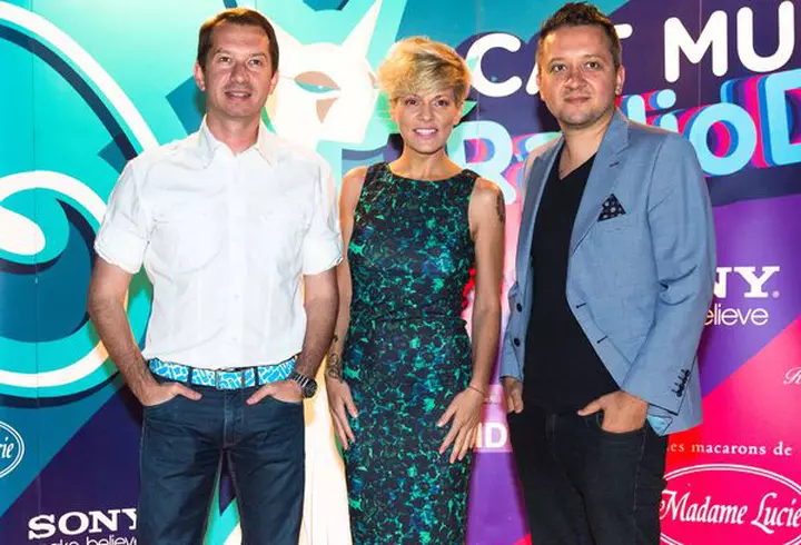 Aşa mamă, aşa fiu: Victoria Beckham şi Romeo