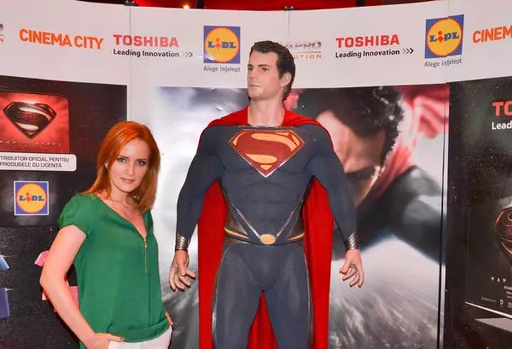 [FOTO] Anca şi Ştefan Lungu s-au cununat religios pe o insulă grecească