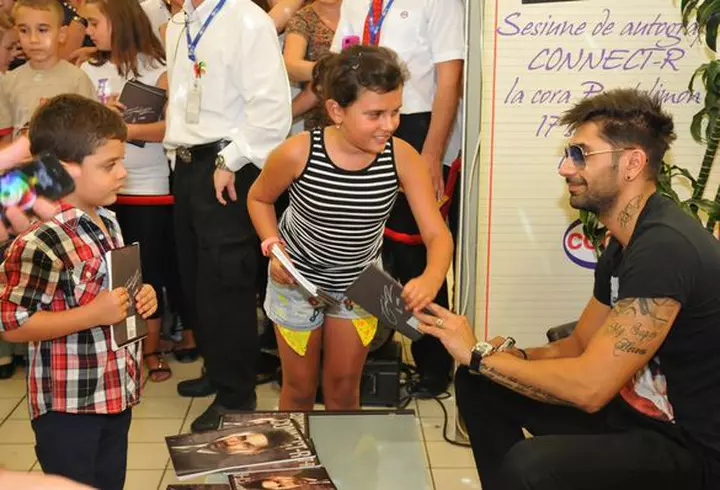 Începe o nouă ediţie a concursului „Like New Designers by Perwoll”