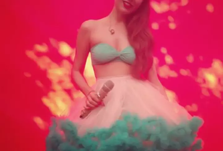 Cele mai urâte şi cele mai cool coafuri ale vedetelor în 2013