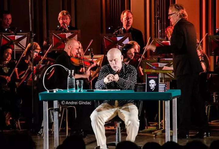 “10 Feet Tall”, noul single Aylin and The Lucky Charms