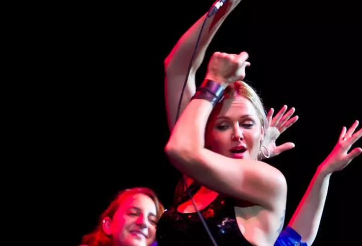 “10 Feet Tall”, noul single Aylin and The Lucky Charms