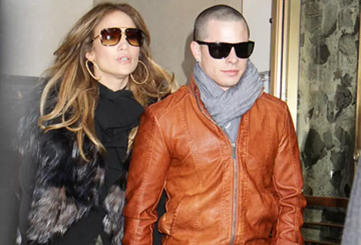 Bianca Ioniţă şi-a ales rochia de mireasă