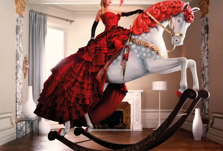 [FOTO] Experienţă suedeză la concertul Woodkid