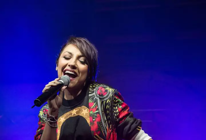 [FOTO] Experienţă suedeză la concertul Woodkid