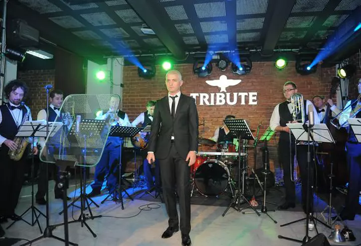 Jay Sean cântă pe scena Romanian Music Awards - VIDEO