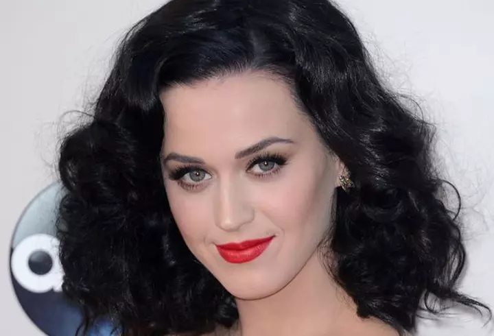 [FOTO] Experienţă suedeză la concertul Woodkid