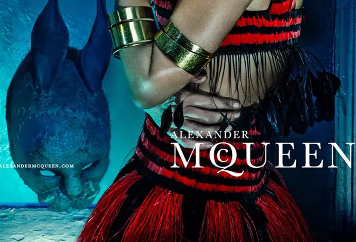 5 vedete cu operaţii estetice la vârste fragede  