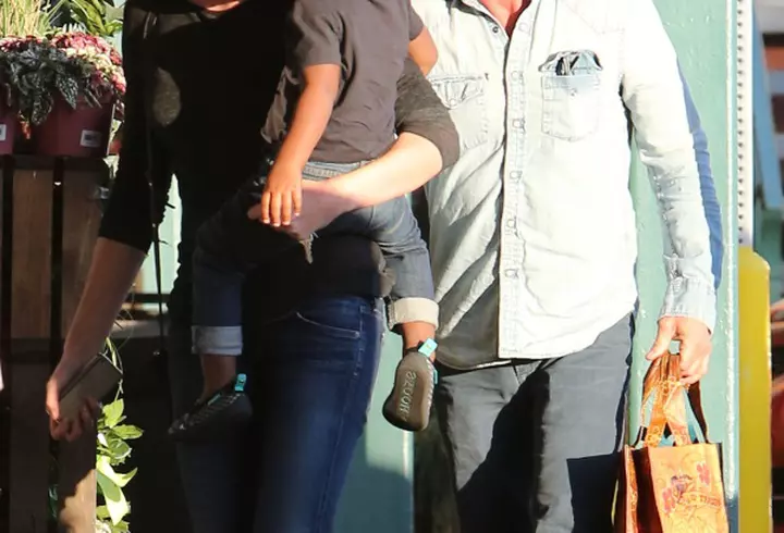 Uite cum arată sora Laurei Cosoi!