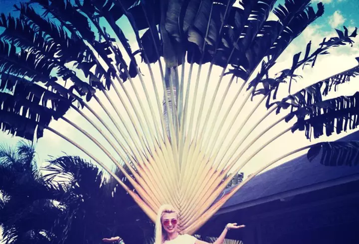 Uite cum arată sora Laurei Cosoi!