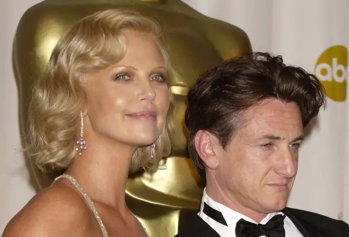 Uite cum arată sora Laurei Cosoi!