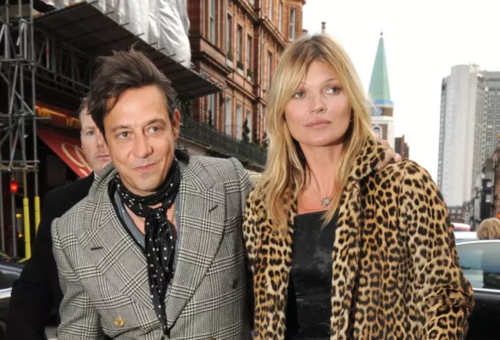 Uite cum arată sora Laurei Cosoi!