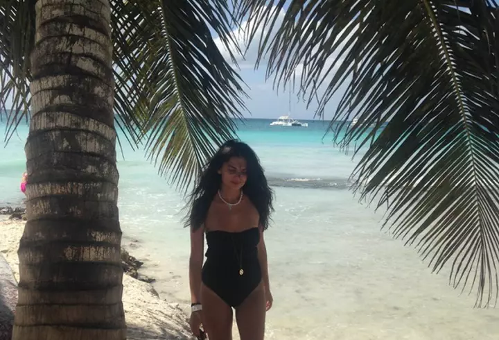 Uite cum arată sora Laurei Cosoi!