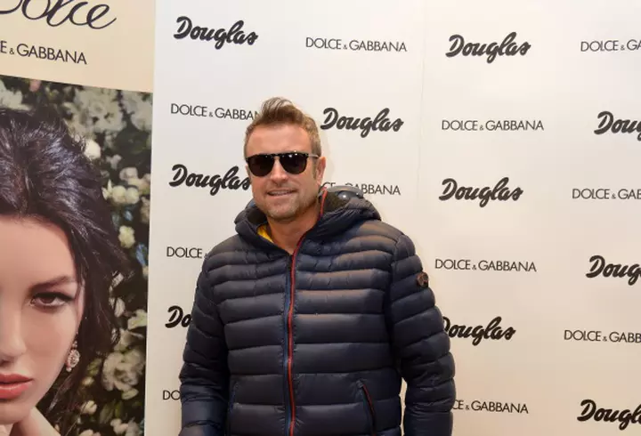 Laura Cosoi a lansat o carte de bucate - FOTO