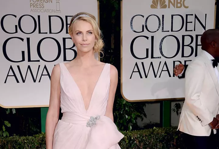 Ilinca Vandici, Adela Popescu şi Sore Mihalache – The Young and The Restless - VIDEO