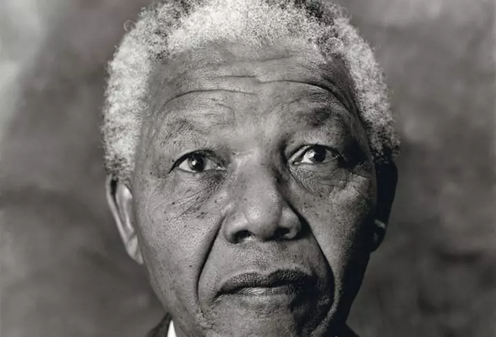 Back to school: 5 vedete se întorc în trecut