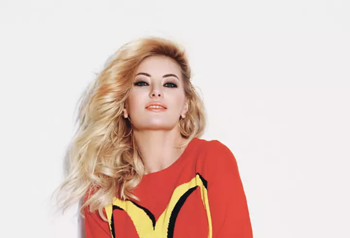 INNA a lansat Cola Song, unul dintre cele mai sexy videoclipuri 