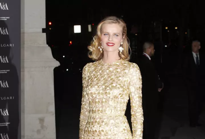 Vedete la un fashion show aniversar 