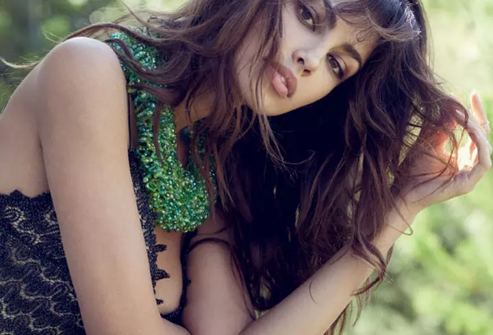 INNA a lansat Cola Song, unul dintre cele mai sexy videoclipuri 