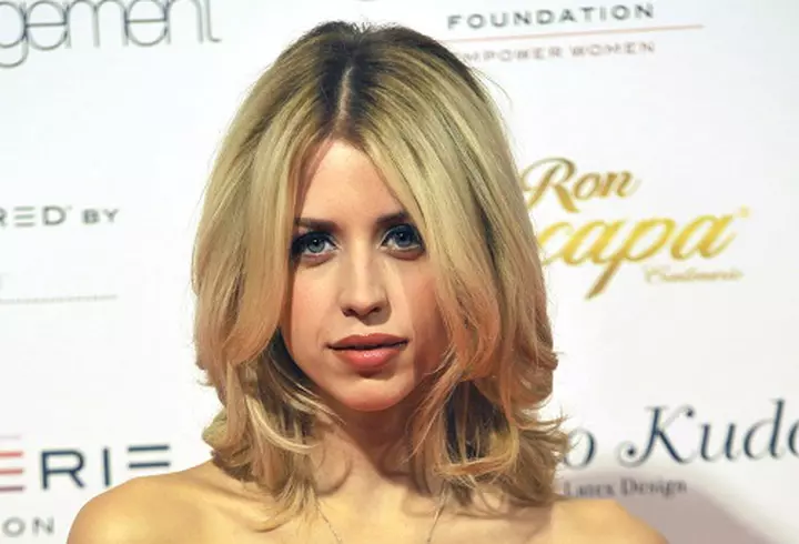 INNA a lansat Cola Song, unul dintre cele mai sexy videoclipuri 