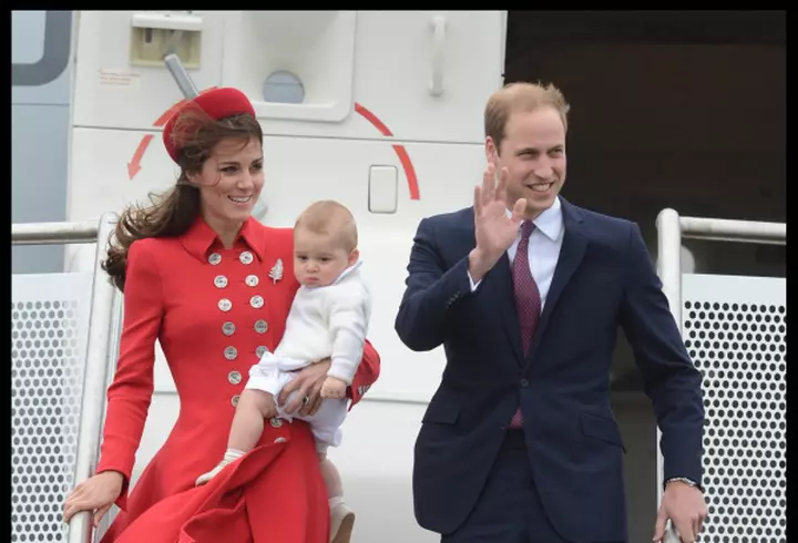 INNA a lansat Cola Song, unul dintre cele mai sexy videoclipuri 