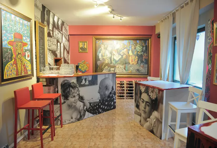 Iconic hot spot: La Fontana di Trevi