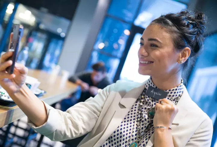 Eros Ramazzotti şi Marica Pellegrinelli  – Super îndrăgostiţi la Paris