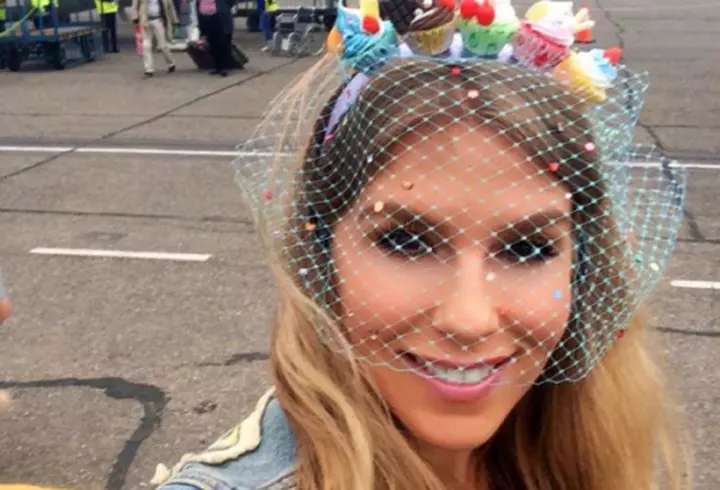 Eros Ramazzotti şi Marica Pellegrinelli  – Super îndrăgostiţi la Paris